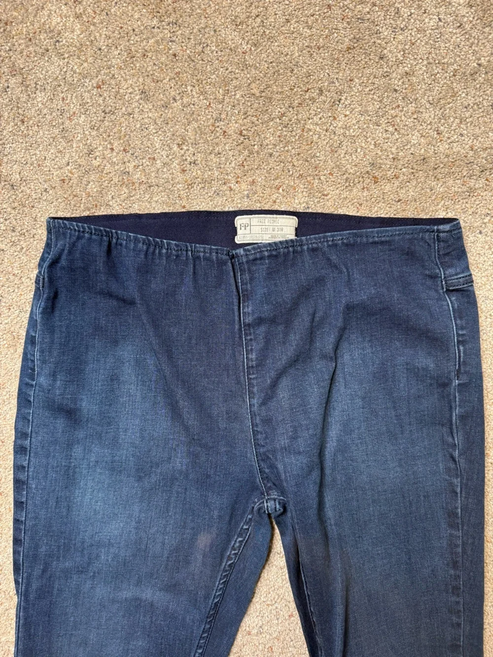 FREE PEOPLE PENNY PULL-ON FLARE JEANS Rich Blue 31